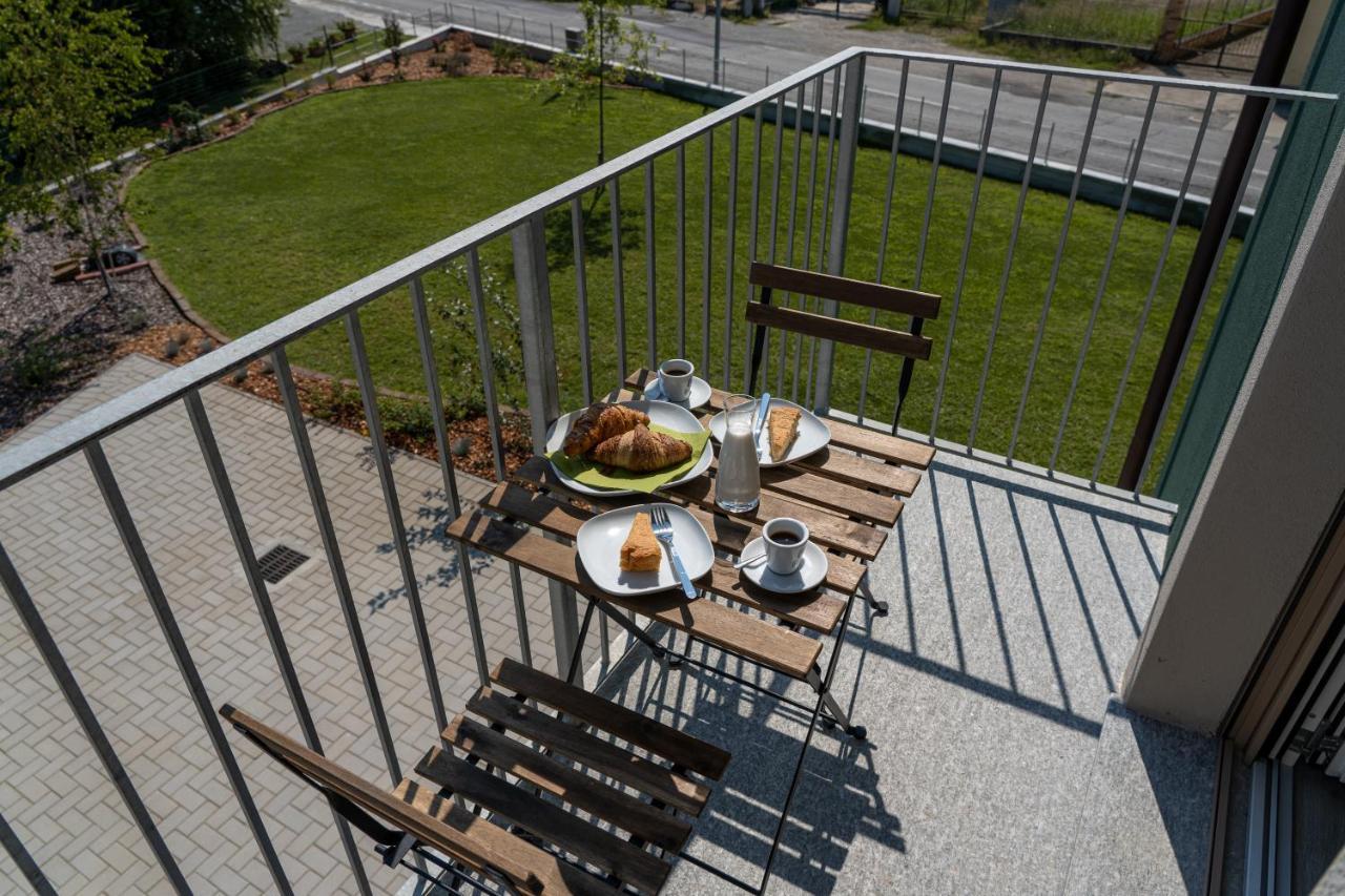 Mombello Monferrato B & Bike Di Ristorante Italia المظهر الخارجي الصورة
